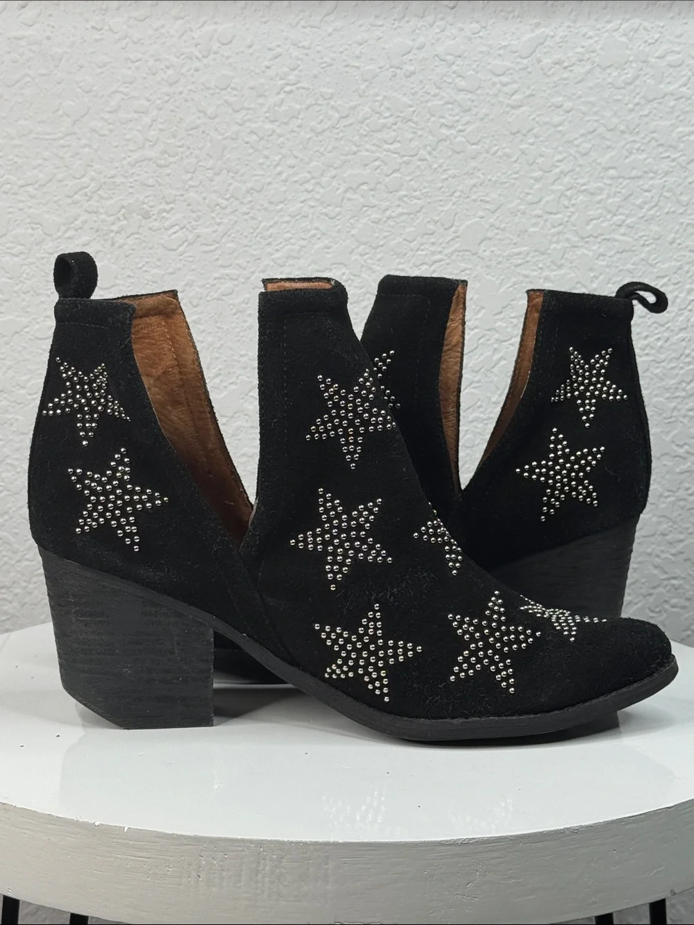 JEFFREY CAMPBELL ASTERIAL BLACK SUEDE STUDDED STAR WESTERN ANKLE BOOTS SIZE 10